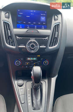 Седан Ford Focus 2017 в 