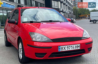 Хэтчбек Ford Focus 2000 в 