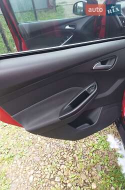 Универсал Ford Focus 2013 в 