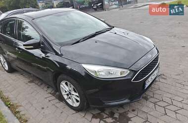 Хэтчбек Ford Focus 2015 в 