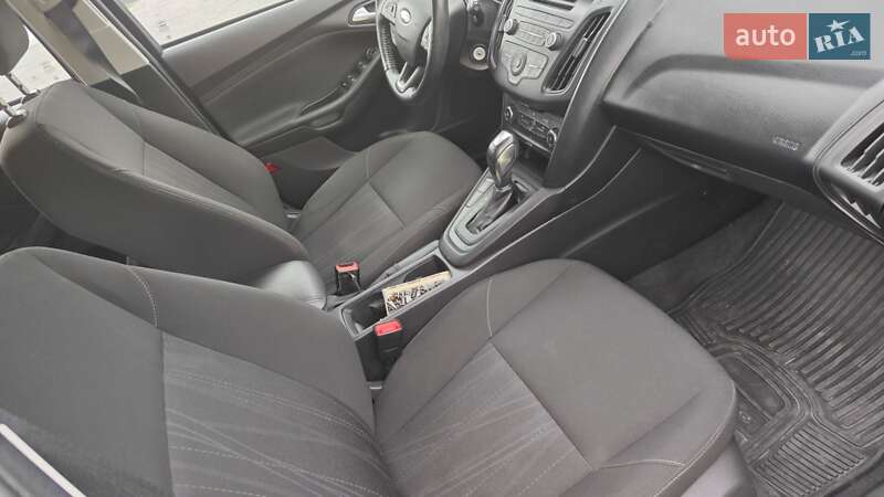 Хэтчбек Ford Focus 2015 в Ровно фото 19 Хэтчбек Ford Focus 2015 в Ровно