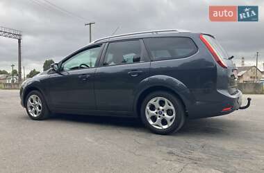 Универсал Ford Focus 2010 в 