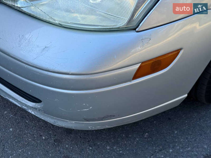 Седан Ford Focus 2003 в Днепре