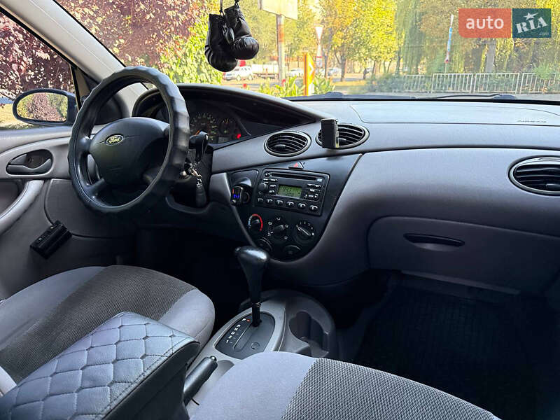 Седан Ford Focus 2003 в Днепре