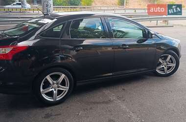 Седан Ford Focus 2014 в 