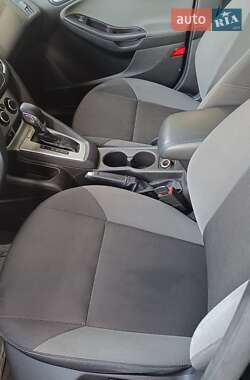 Седан Ford Focus 2014 в 
