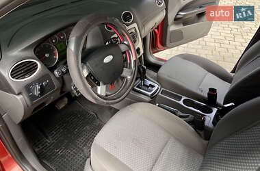 Хэтчбек Ford Focus 2006 в 