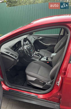 Хэтчбек Ford Focus 2014 в 