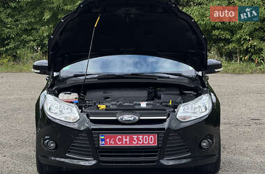 Хэтчбек Ford Focus 2014 в 
