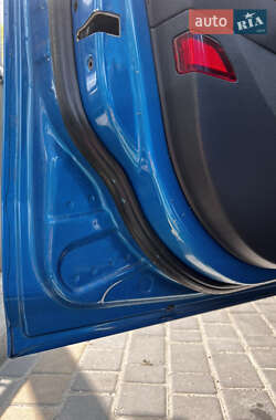 Хэтчбек Ford Focus 2014 в 
