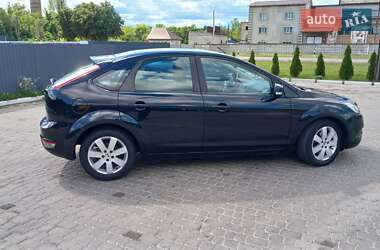 Хэтчбек Ford Focus 2009 в 