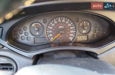 Седан Ford Focus 2000 в 