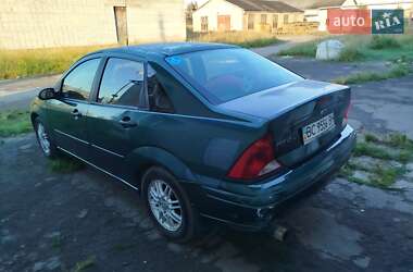 Седан Ford Focus 2000 в 
