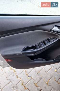 Седан Ford Focus 2013 в 
