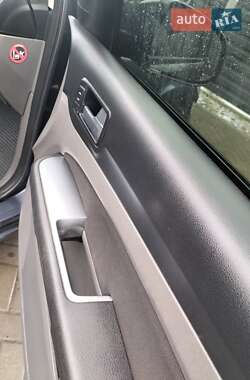 Хэтчбек Ford Focus 2011 в 
