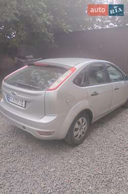 Хэтчбек Ford Focus 2010 в 