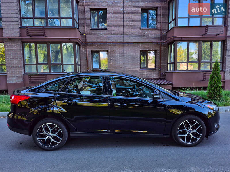 Седан Ford Focus 2017 в Чернигове