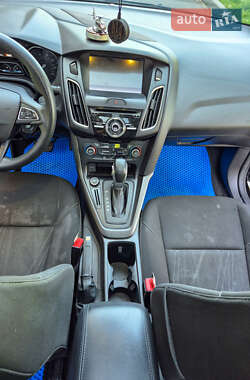 Седан Ford Focus 2017 в 