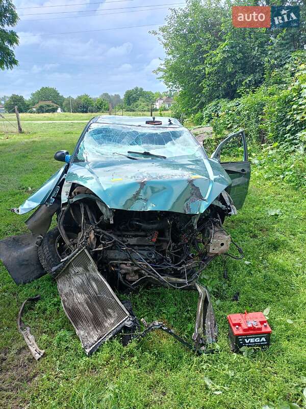 Седан Ford Focus 2000 в Драбове фото 7 Седан Ford Focus 2000 в Драбове