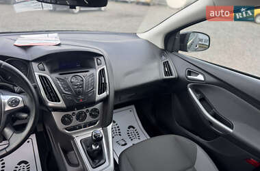 Универсал Ford Focus 2014 в 