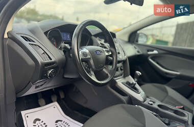 Универсал Ford Focus 2014 в 