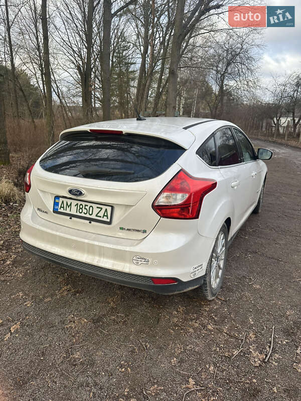 Хэтчбек Ford Focus 2012 в Житомире фото 7 Хэтчбек Ford Focus 2012 в Житомире