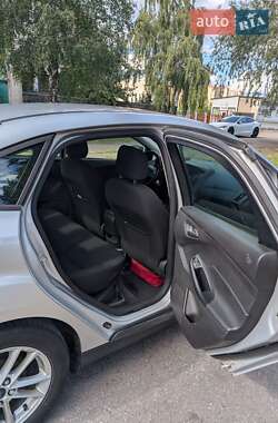 Седан Ford Focus 2014 в 