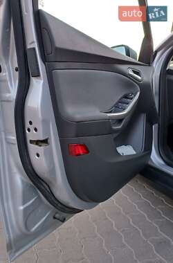Универсал Ford Focus 2012 в 