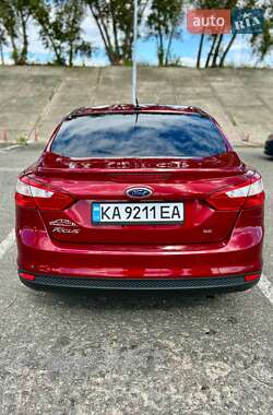 Седан Ford Focus 2014 в 