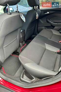 Седан Ford Focus 2014 в 