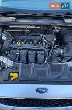 Хэтчбек Ford Focus 2016 в 
