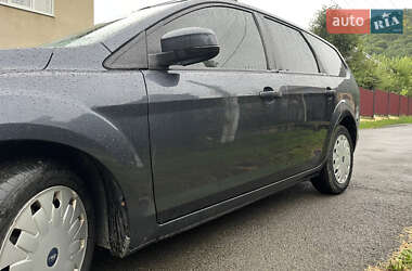 Универсал Ford Focus 2010 в 