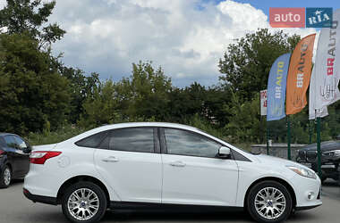 Седан Ford Focus 2012 в 