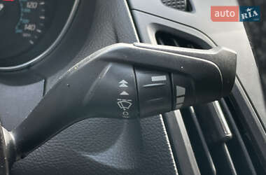 Седан Ford Focus 2012 в 
