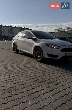 Седан Ford Focus 2015 в Ивано-Франковске