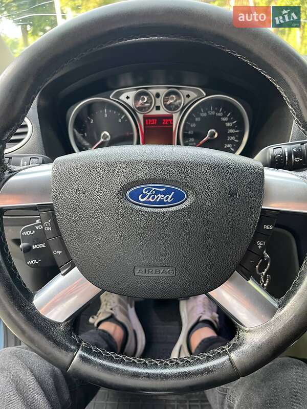 Хетчбек Ford Focus 2008 в Щирце
