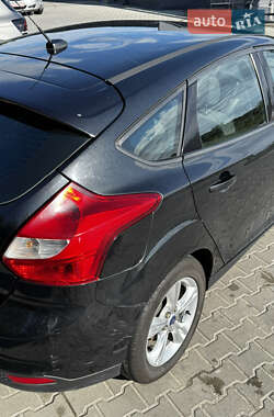 Хэтчбек Ford Focus 2014 в 