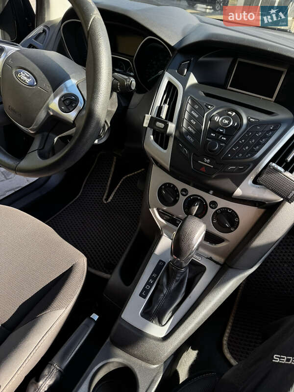 Хэтчбек Ford Focus 2014 в Львове фото 23 Хэтчбек Ford Focus 2014 в Львове