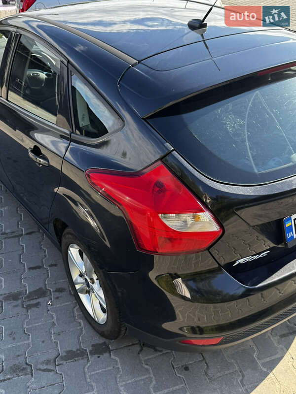 Хэтчбек Ford Focus 2014 в Львове фото 28 Хэтчбек Ford Focus 2014 в Львове