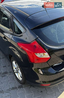Хэтчбек Ford Focus 2014 в 