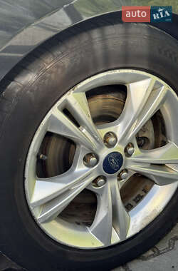 Хэтчбек Ford Focus 2014 в 