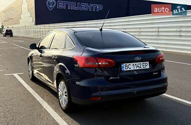 Седан Ford Focus 2016 в 