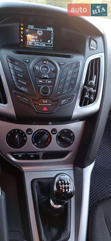 Универсал Ford Focus 2013 в Калиновке фото 24 Универсал Ford Focus 2013 в Калиновке
