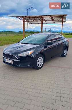Седан Ford Focus 2015 в 