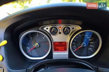 Универсал Ford Focus 2010 в 