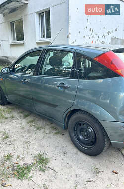 Хетчбек Ford Focus 2002 в 