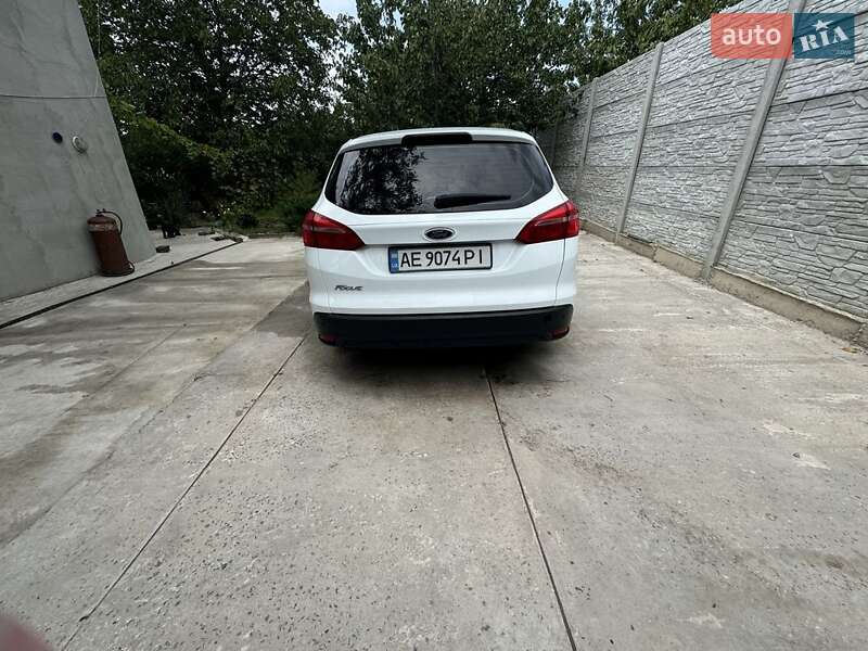 Универсал Ford Focus 2016 в Днепре фото 4 Универсал Ford Focus 2016 в Днепре