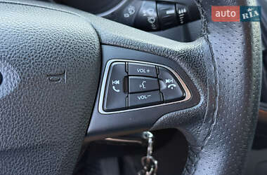 Седан Ford Focus 2016 в 