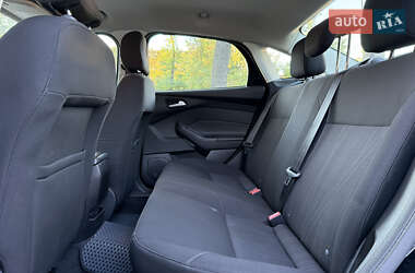 Седан Ford Focus 2016 в 