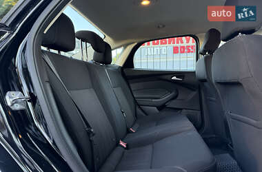 Седан Ford Focus 2016 в 
